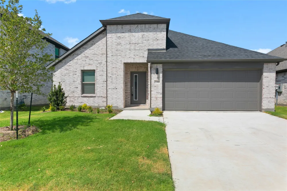 2300 Wind River Princeton, TX 75407