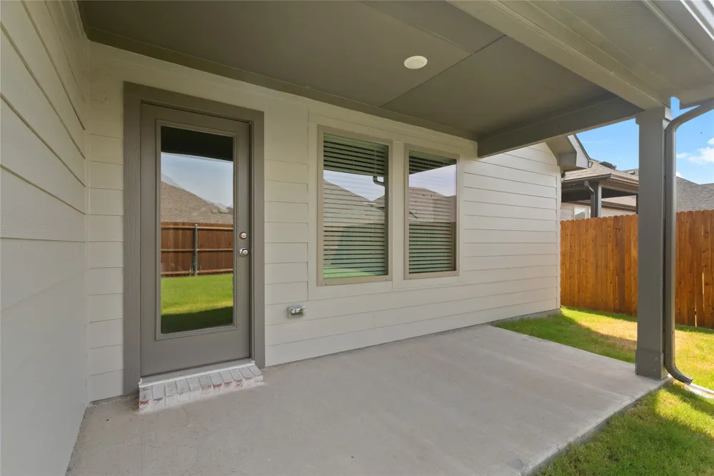 2300 Wind River Princeton, TX 75407