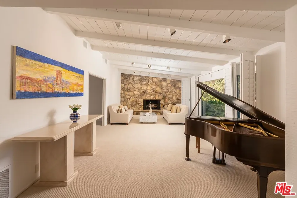 521 Rexford Drive Beverly Hills, CA 90210