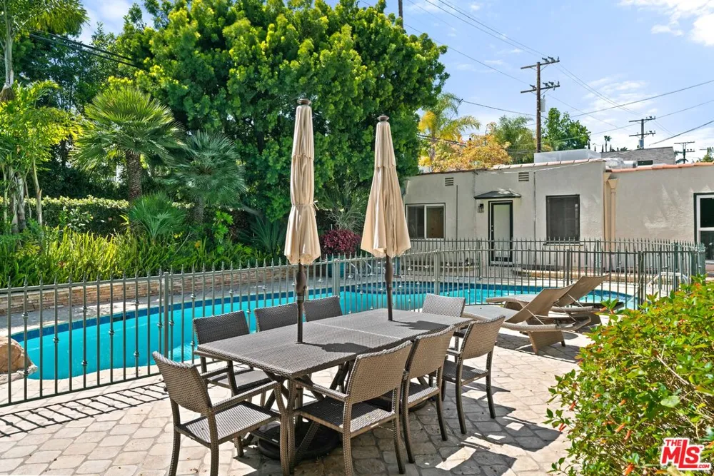 521 Rexford Drive Beverly Hills, CA 90210