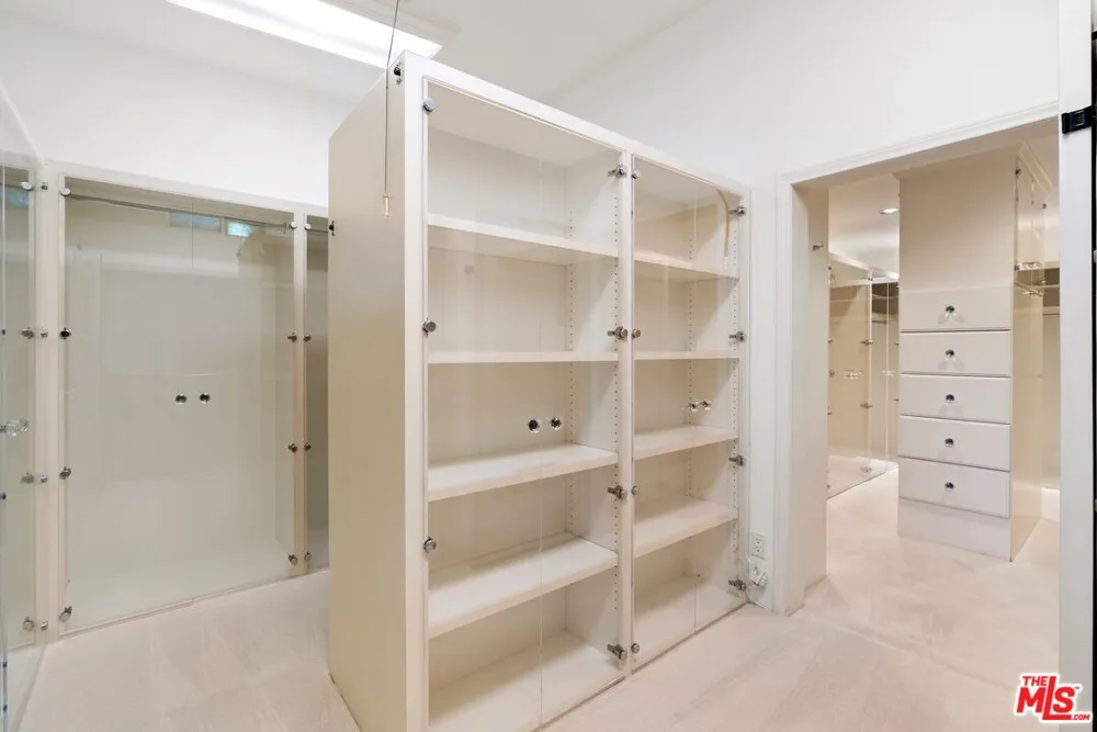 521 Rexford Drive Beverly Hills, CA 90210