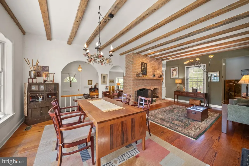 15584 SECOND STREET Waterford, VA 20197