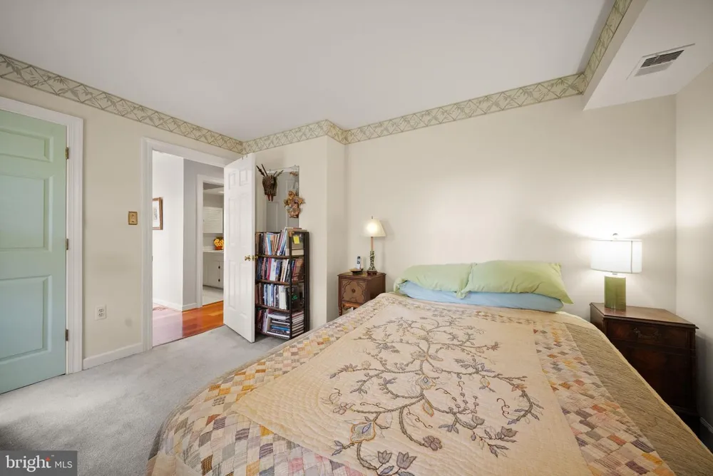 15584 SECOND STREET Waterford, VA 20197