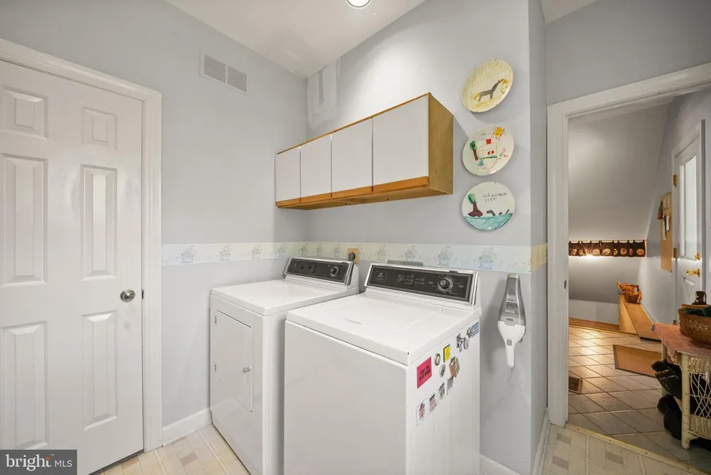 15584 SECOND STREET Waterford, VA 20197