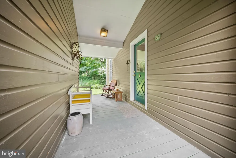 15584 SECOND STREET Waterford, VA 20197