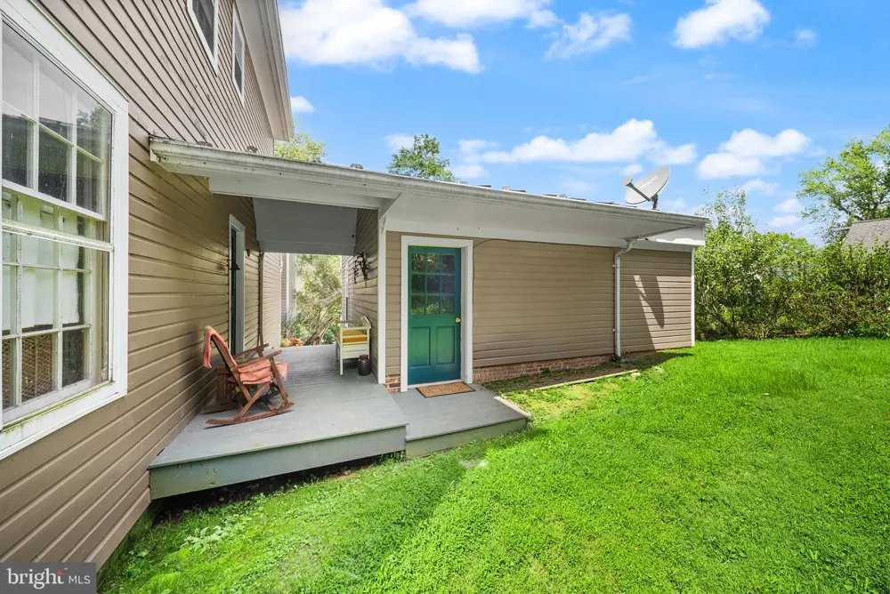 15584 SECOND STREET Waterford, VA 20197
