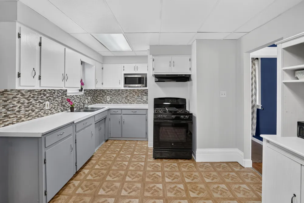211 S Dean Street Bay City, MI 48706