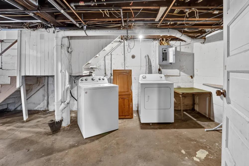 211 S Dean Street Bay City, MI 48706