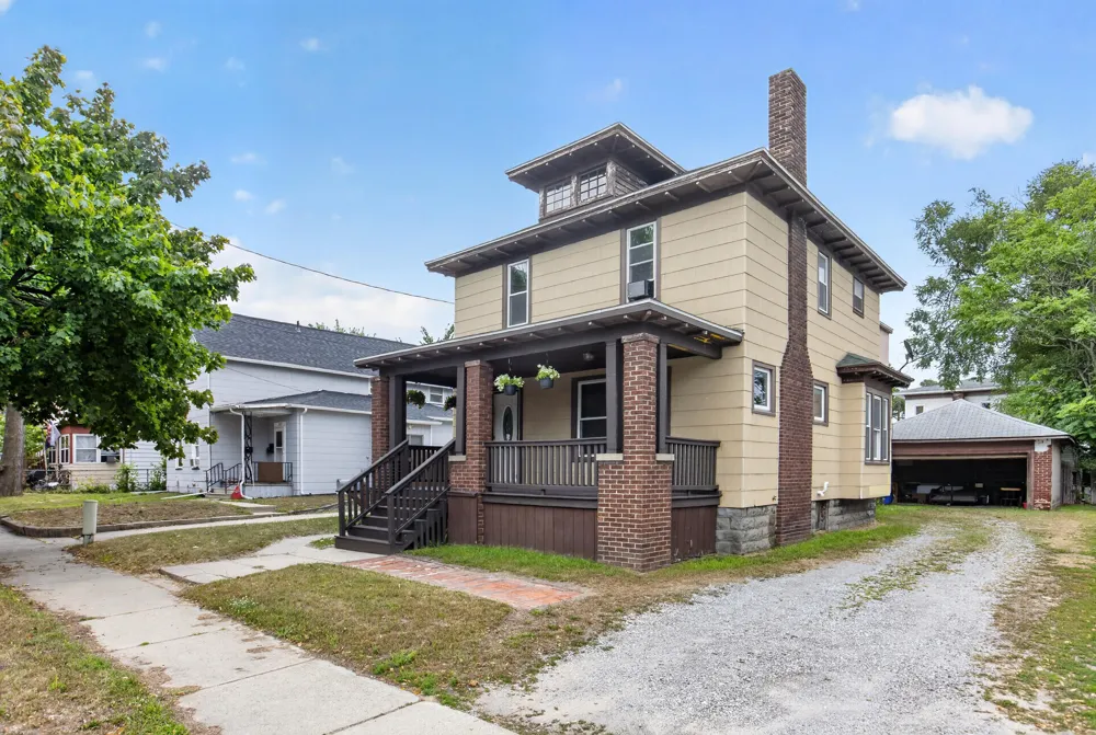 211 S Dean Street Bay City, MI 48706