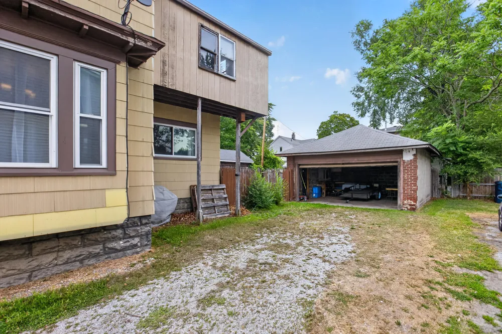 211 S Dean Street Bay City, MI 48706