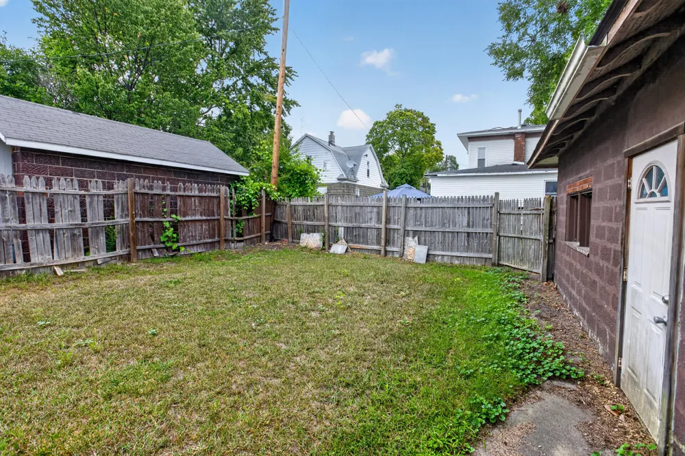 211 S Dean Street Bay City, MI 48706