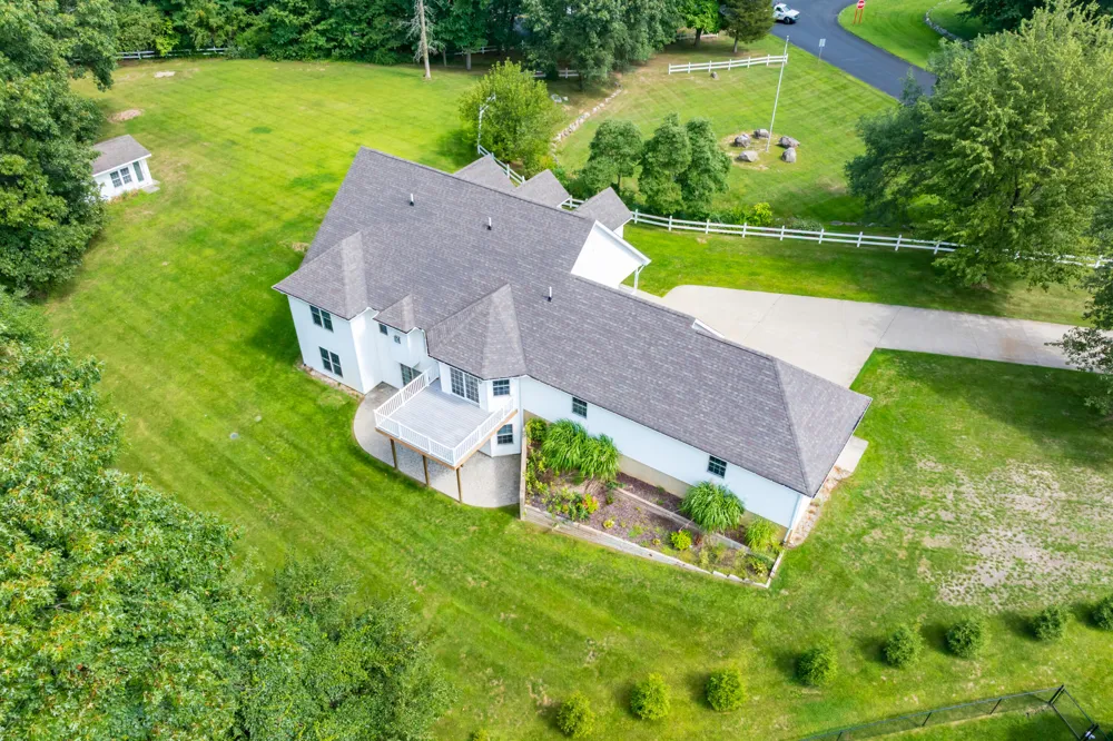 5162 Tillman Street Kalamazoo, MI 49009
