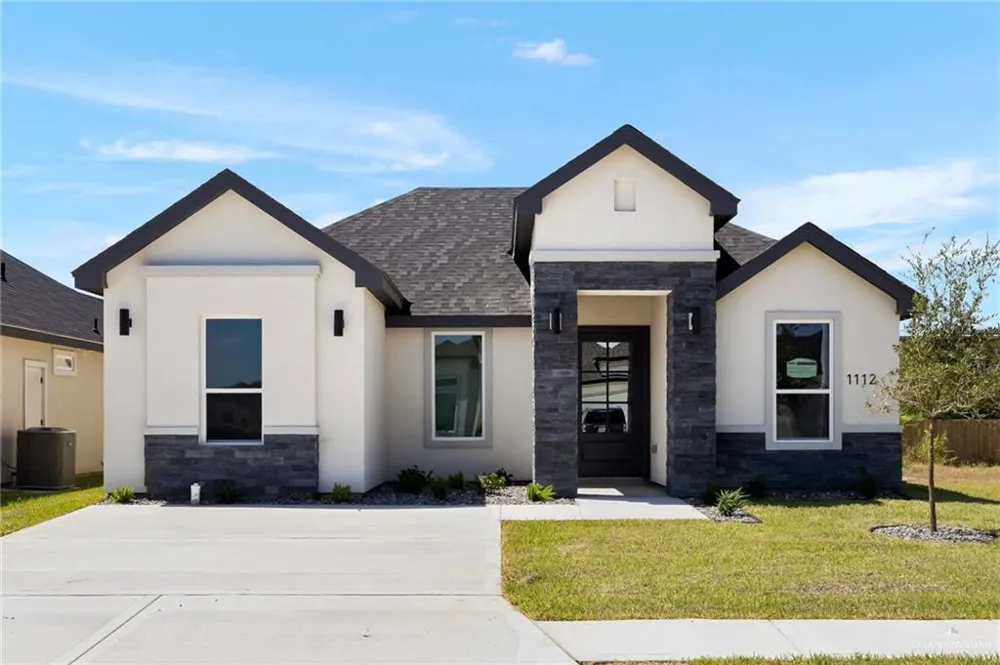 1112 E Acacia Drive San Juan, TX 78589