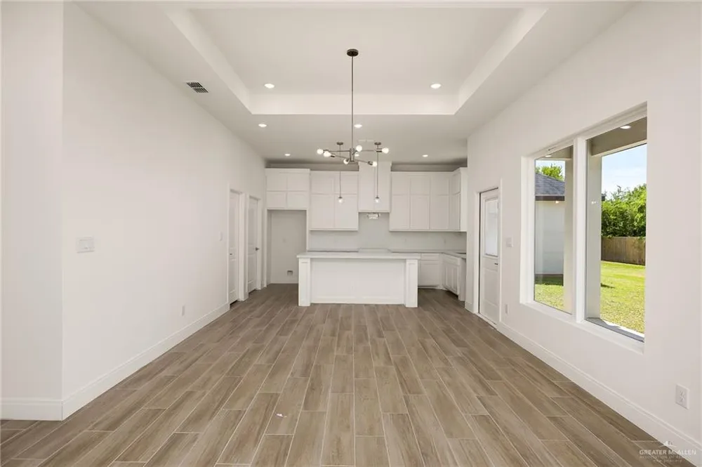 1112 E Acacia Drive San Juan, TX 78589
