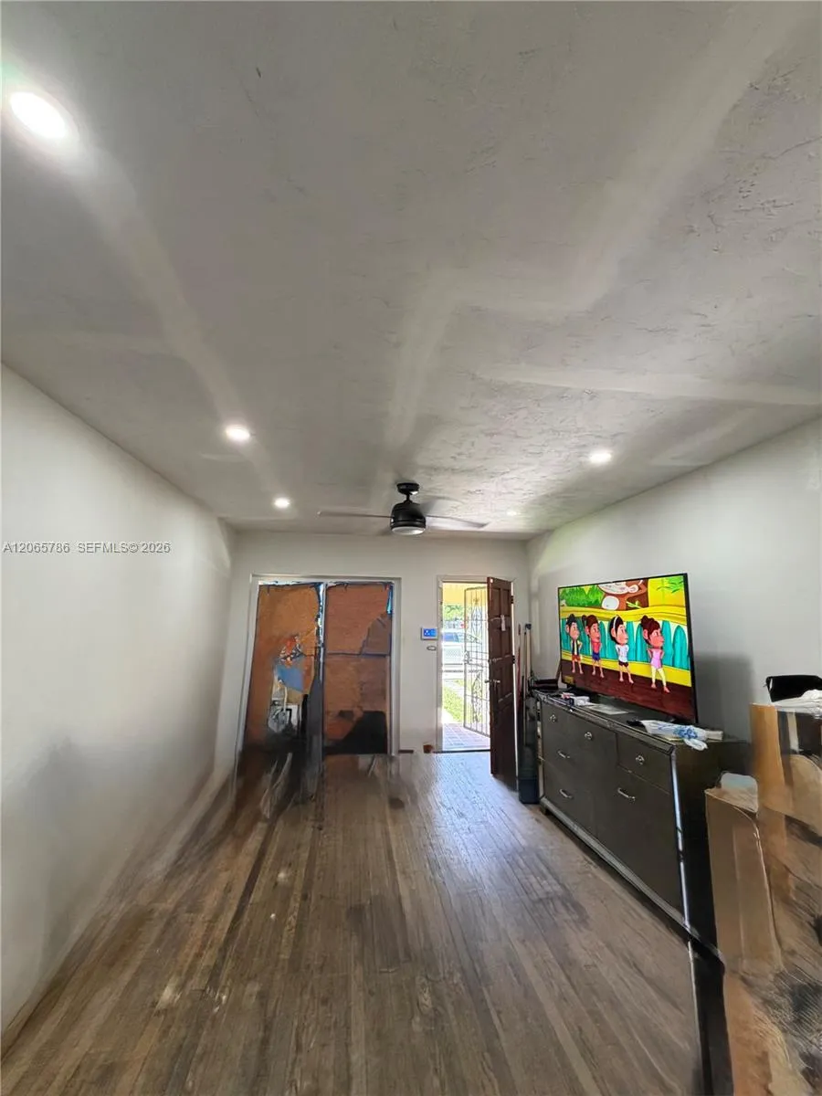 5525 NW 5th Ct Miami, FL 33127