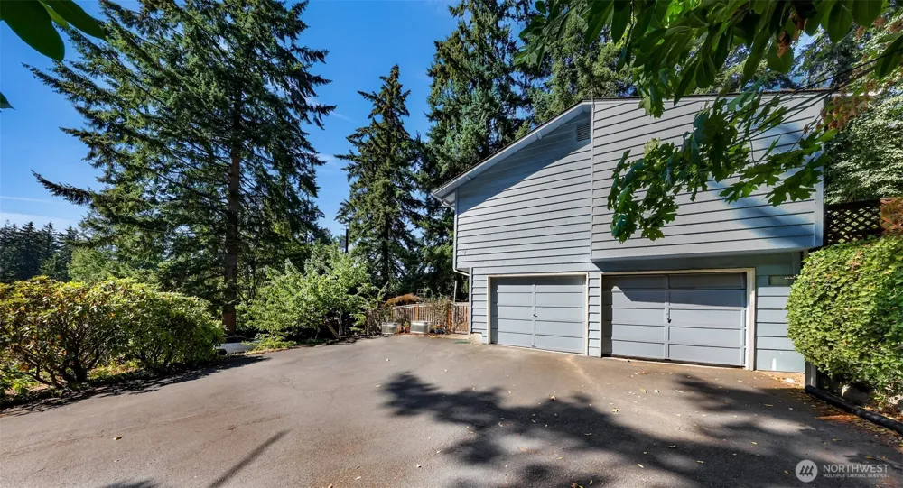 24131 104th Avenue W Edmonds, WA 98020