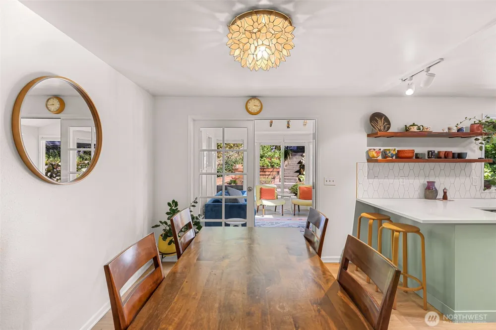 24131 104th Avenue W Edmonds, WA 98020