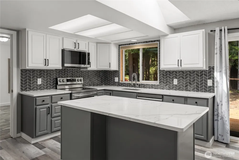 19109 57th Street E Lake Tapps, WA 98391