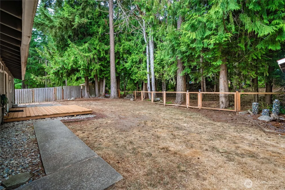 19109 57th Street E Lake Tapps, WA 98391