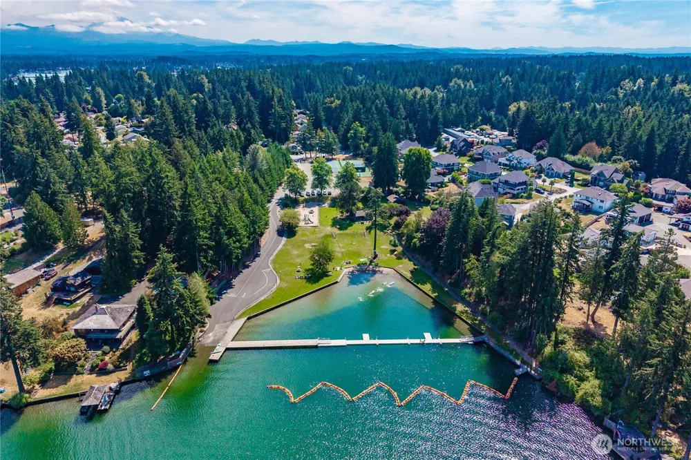 19109 57th Street E Lake Tapps, WA 98391
