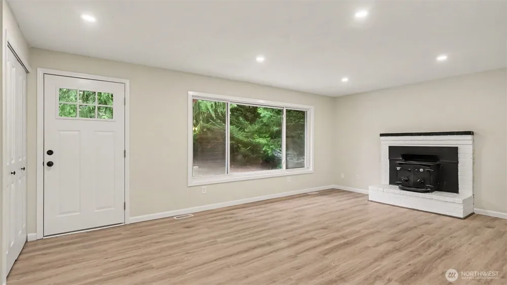 10220 319th Avenue NE Carnation, WA 98014