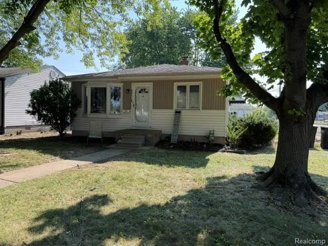 8953 William Street Taylor City, MI 48180