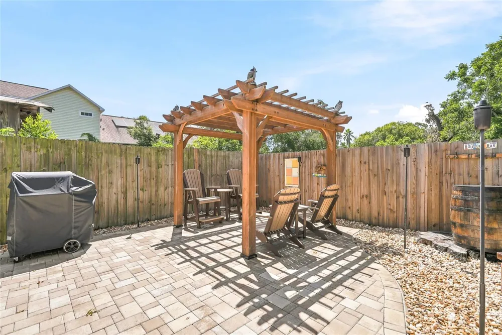 6052 NEBRASKA AVENUE New Port Richey, FL 34653