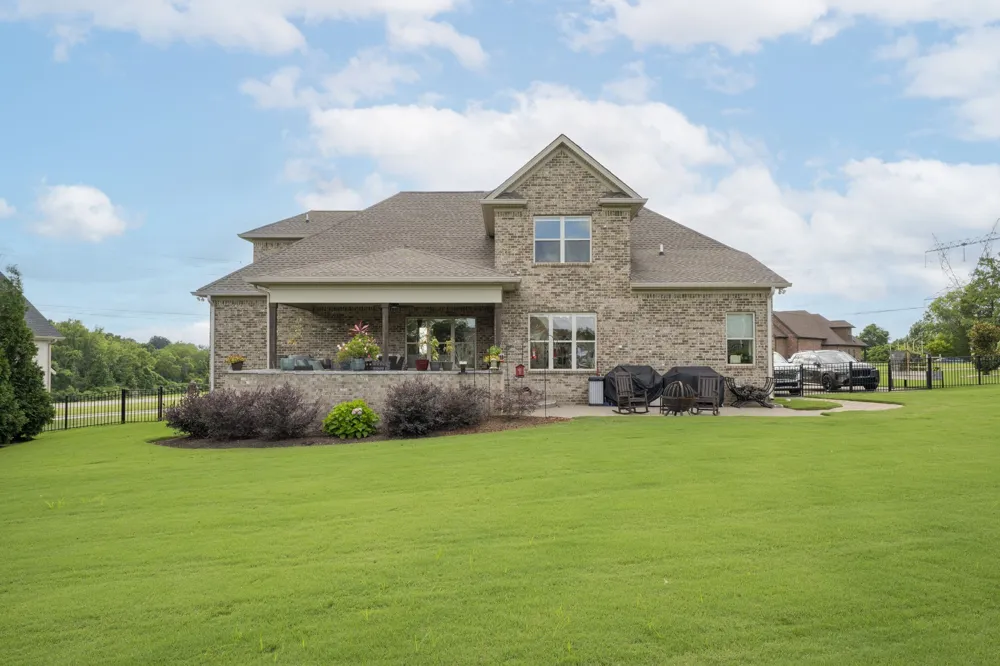 302 Kelsey Grace Pl Mount Juliet, TN 37122