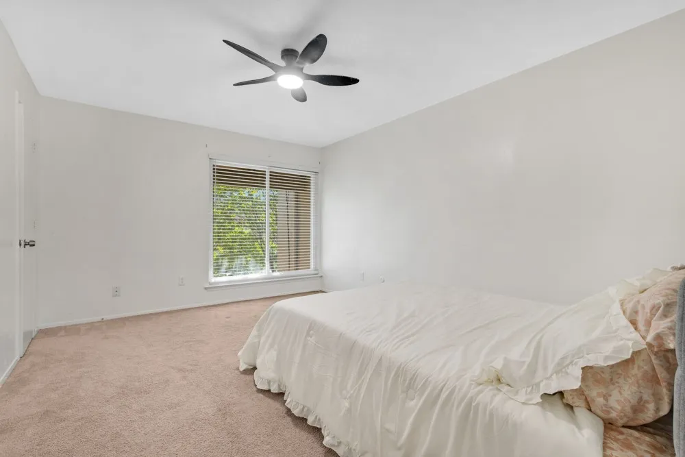 1404 Sombre Vista Drive Denton, TX 76205