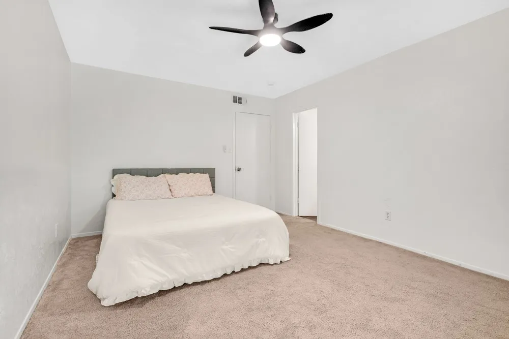 1404 Sombre Vista Drive Denton, TX 76205