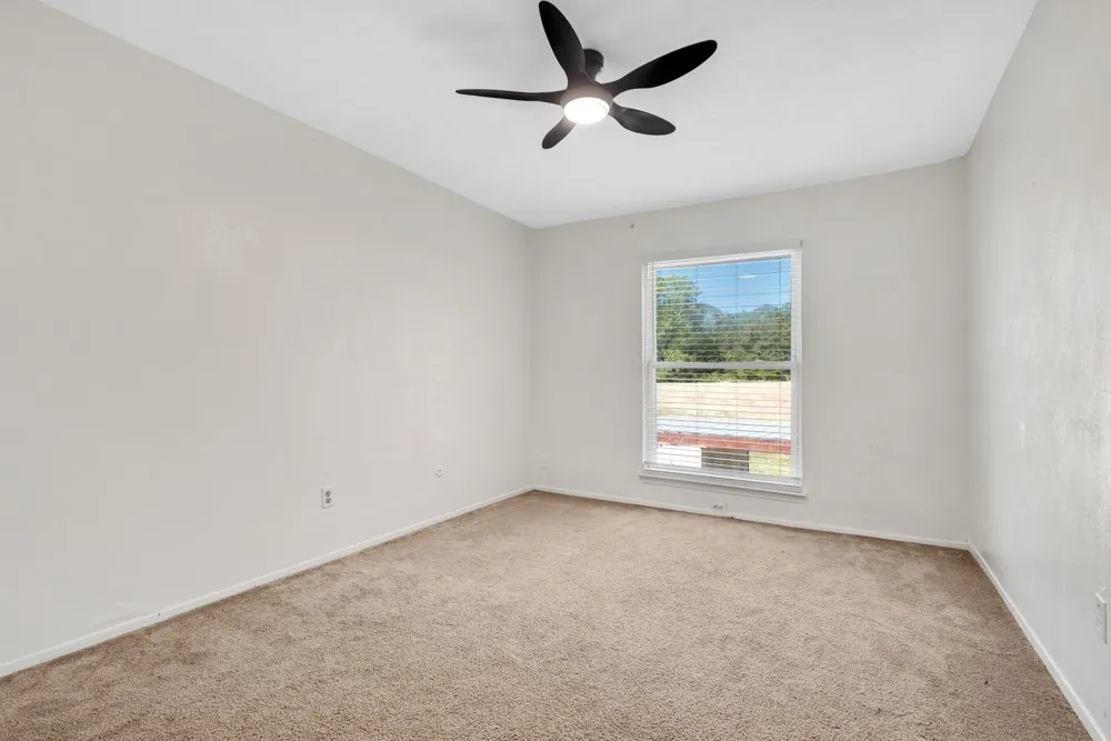 1404 Sombre Vista Drive Denton, TX 76205