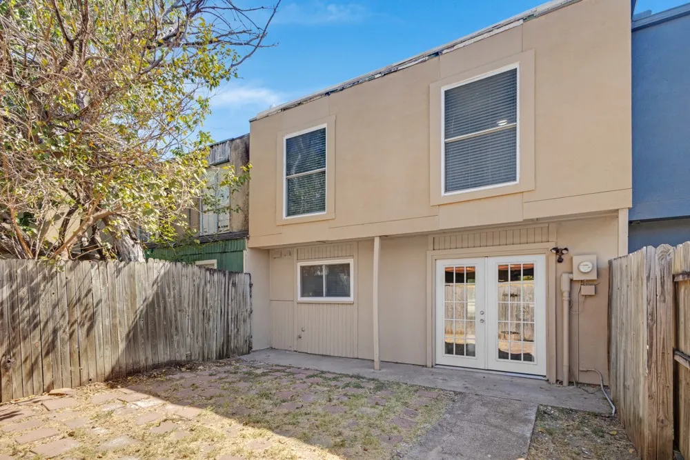 1404 Sombre Vista Drive Denton, TX 76205