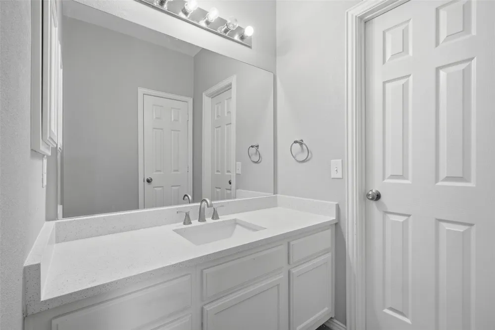 3903 Rive Lane Addison, TX 75001