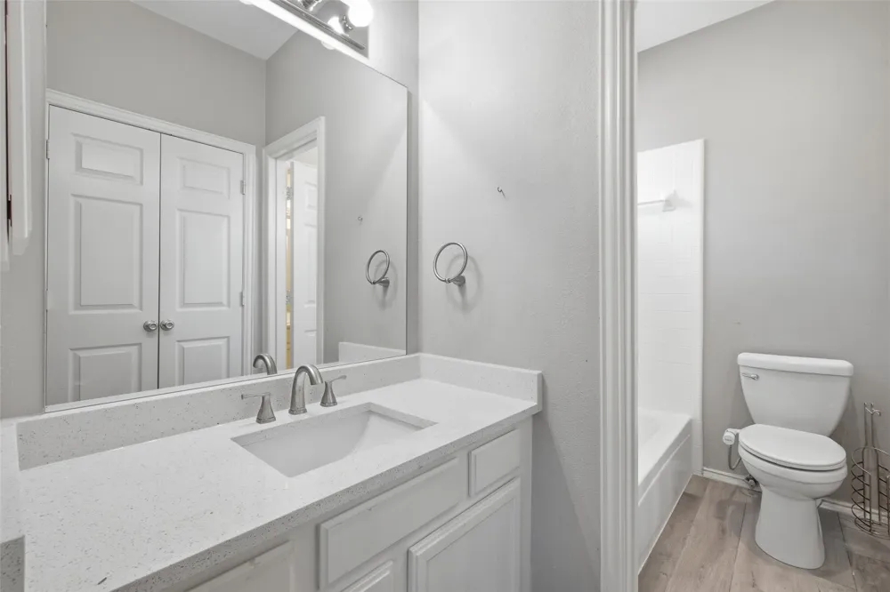 3903 Rive Lane Addison, TX 75001