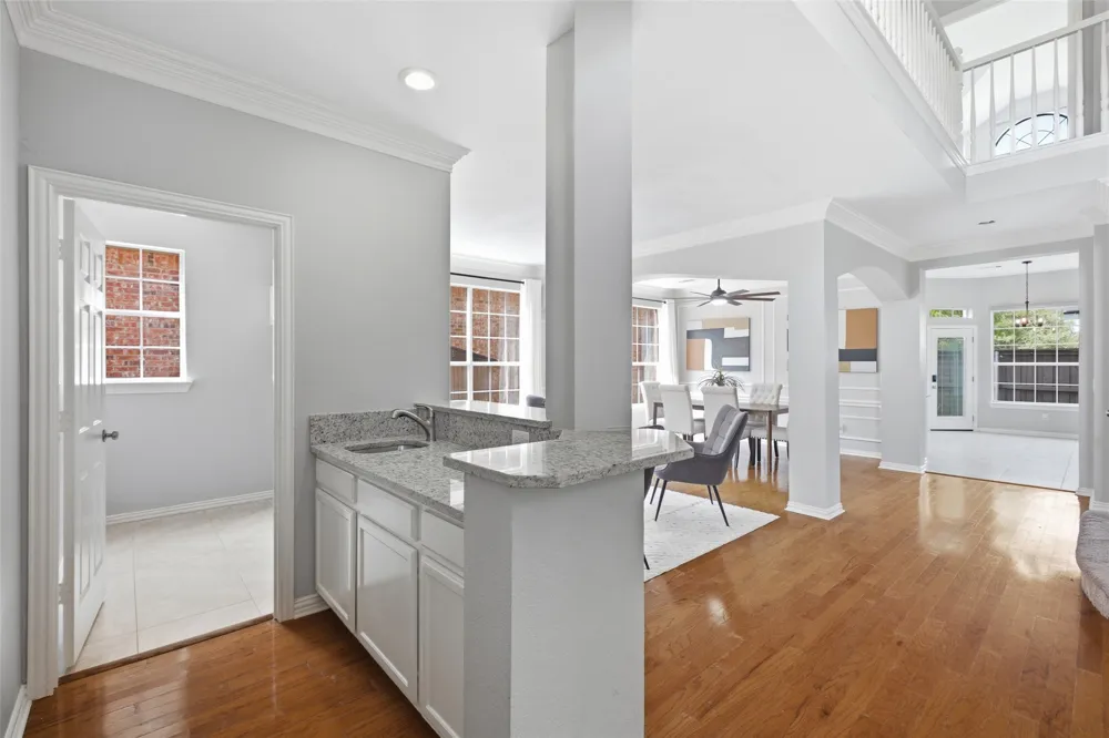 3903 Rive Lane Addison, TX 75001