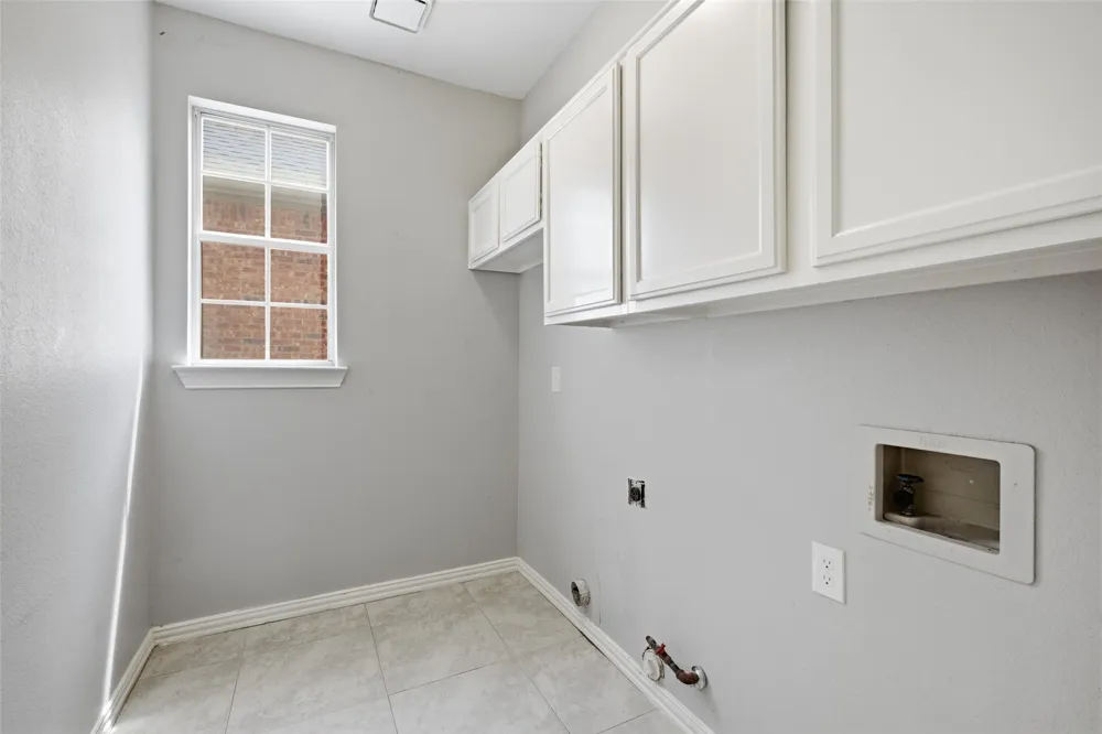 3903 Rive Lane Addison, TX 75001