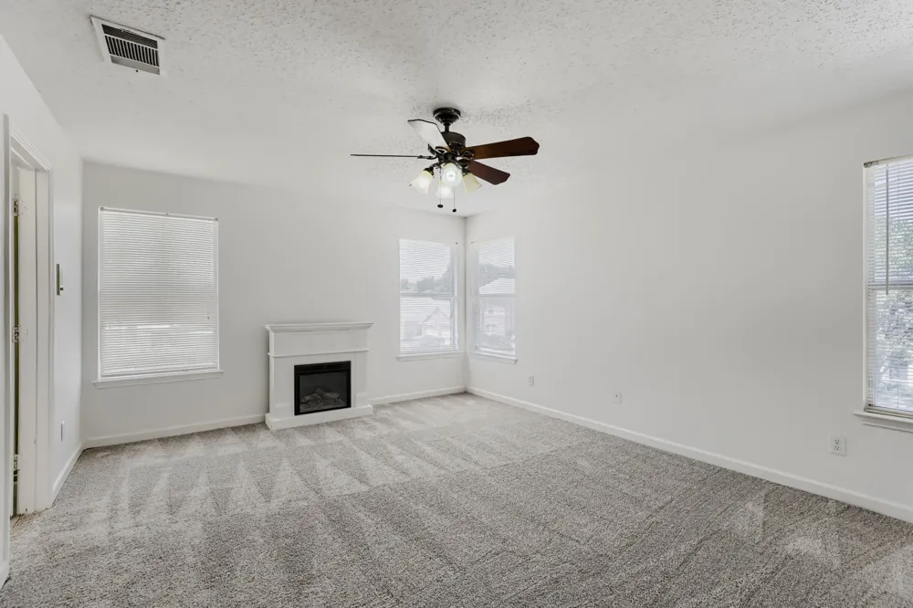 5602 Vista Park Lane Sachse, TX 75048