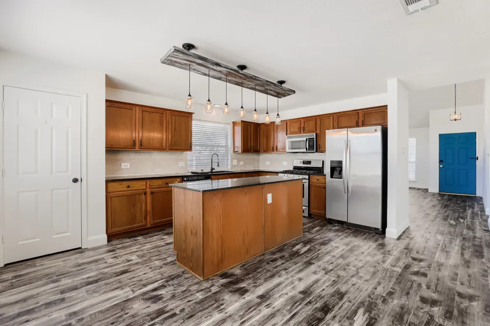 5602 Vista Park Lane Sachse, TX 75048