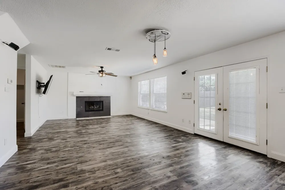 5602 Vista Park Lane Sachse, TX 75048