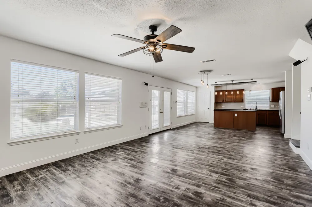 5602 Vista Park Lane Sachse, TX 75048