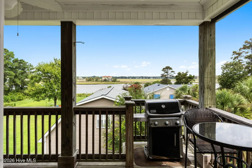5106 E Yacht Drive Oak Island, NC 28465