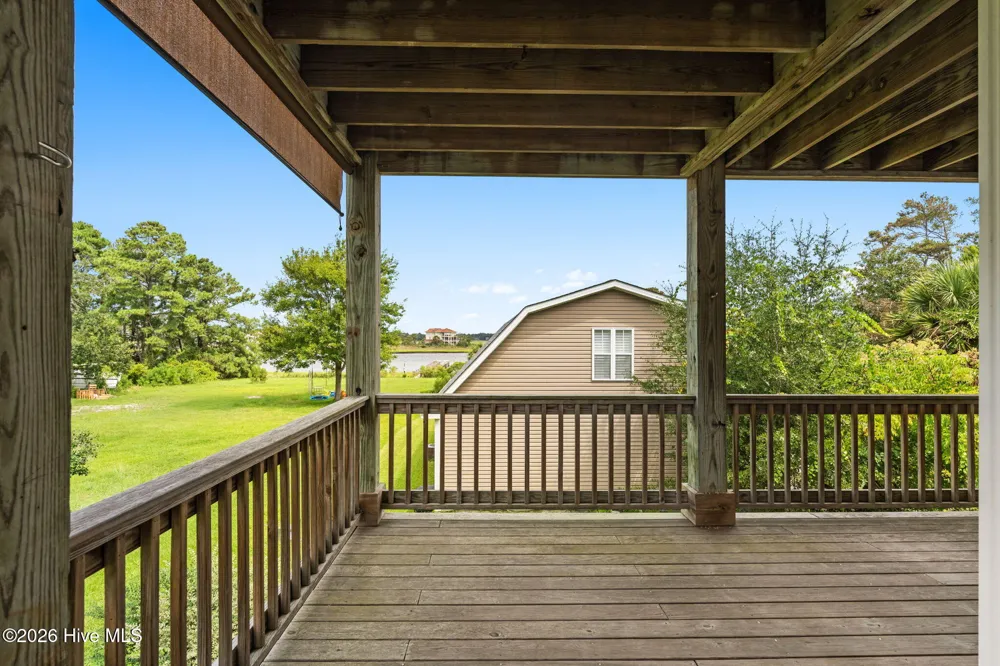 5106 E Yacht Drive Oak Island, NC 28465