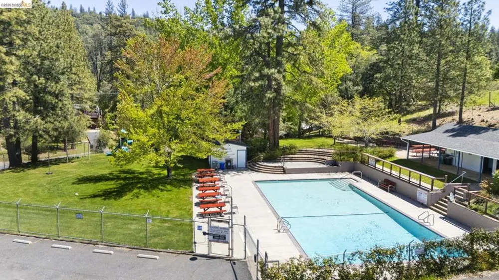 20550 Deerhaven Dr Tuolumne, CA 95379