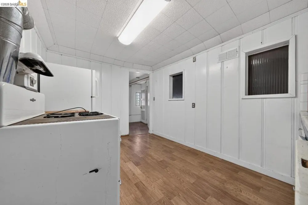 59 Santa Fe Ave San Francisco, CA 94124