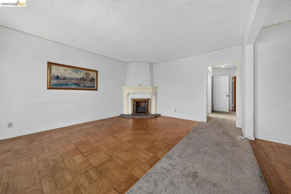 59 Santa Fe Ave San Francisco, CA 94124