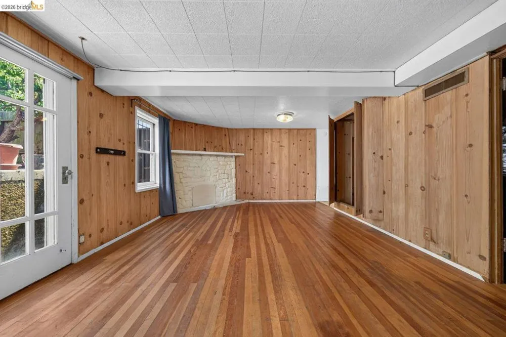 59 Santa Fe Ave San Francisco, CA 94124