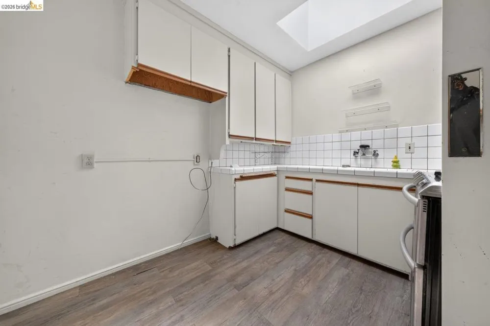 59 Santa Fe Ave San Francisco, CA 94124
