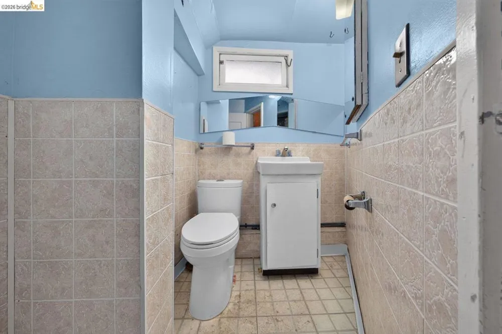 59 Santa Fe Ave San Francisco, CA 94124