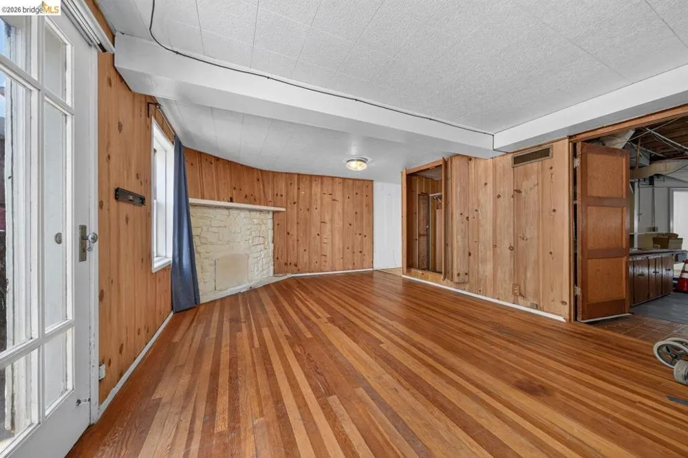 59 Santa Fe Ave San Francisco, CA 94124