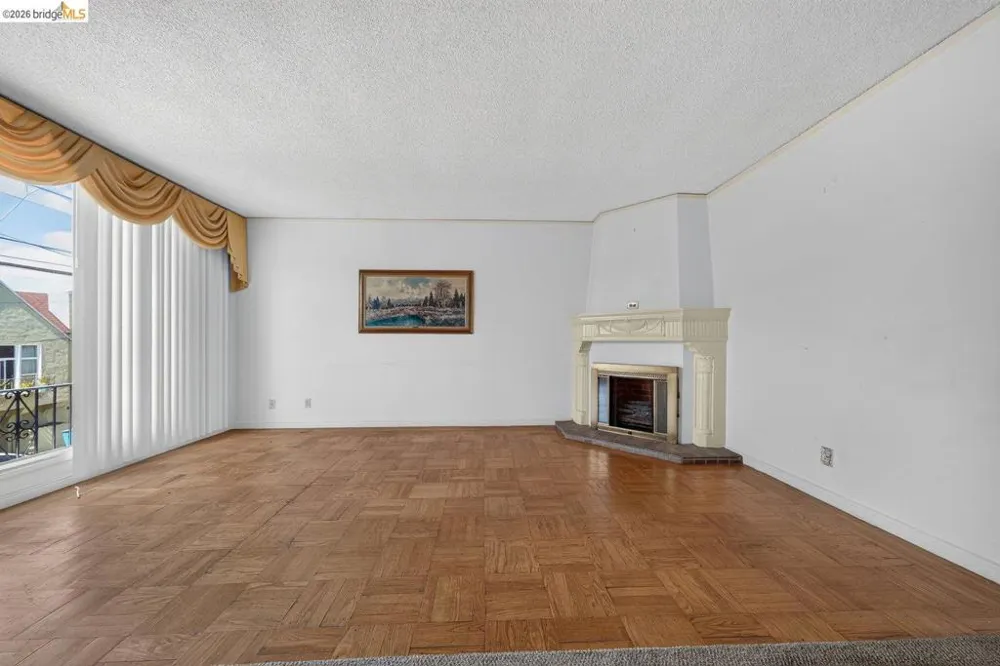 59 Santa Fe Ave San Francisco, CA 94124